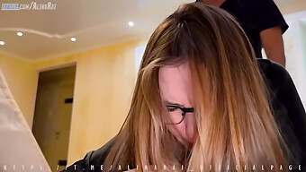 Il Figliastro Di Alina Rai Approfitta Della Situazione In Questo Video Hot