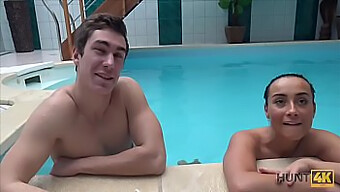 Cuckolds Traum: Sexabenteuer In Einem Privaten Schwimmbad