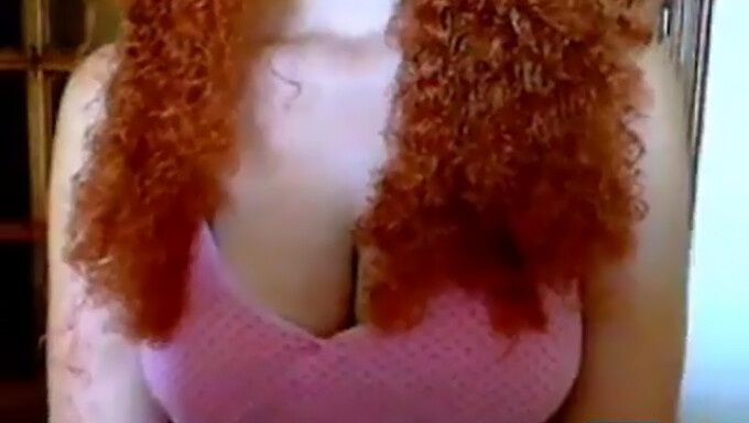 Amateur Busty With Curly Hair: A Webcam Experience