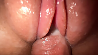 Pov یک دختر 18 ساله: سکس آهسته و اسپرم روی کس