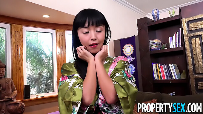 Japon Amatör Propertysex Video'Da Sert Sikişti