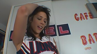 Anna Morna'S Teen (18+) Cheerleader Performance On Hottybabespics