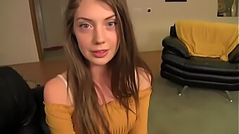 ¡la Adolescente Elena Koshka De 18+ En Un Video Lindo!